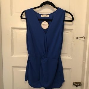 Blue short sleeved ruched front shirt